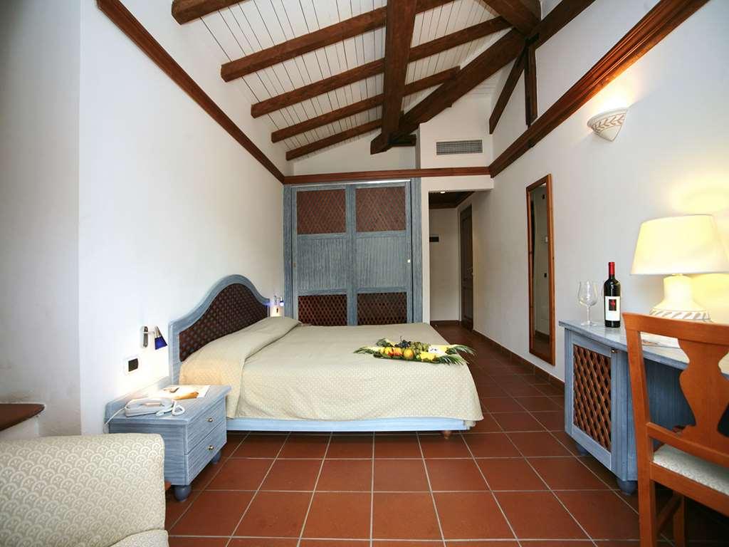 Hotel Palumbalza Porto Rotondo Bilik gambar